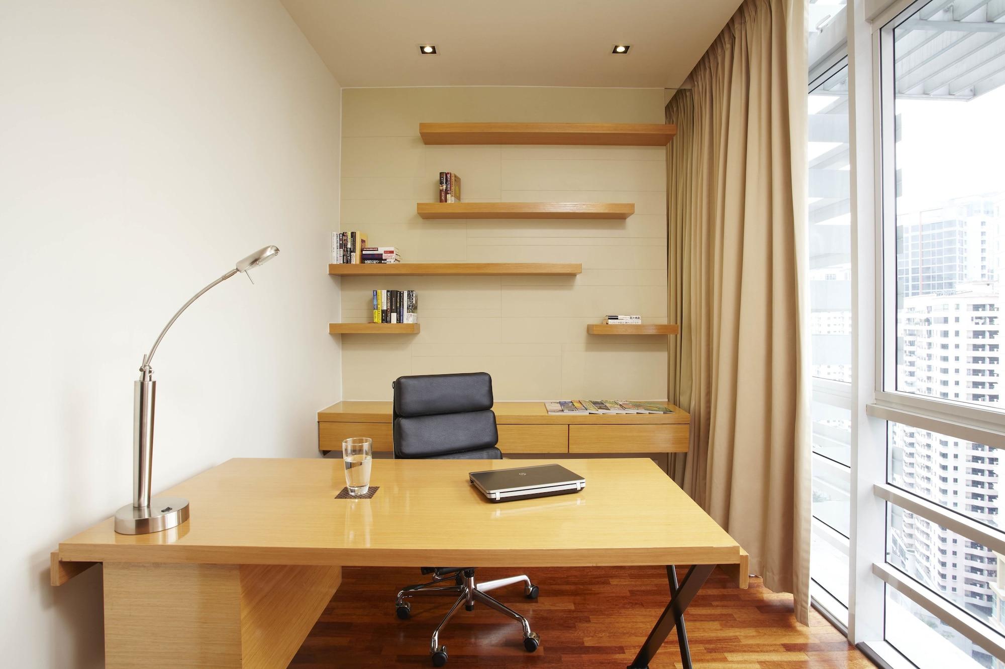 Parkroyal Serviced Suites Kuala Lumpur Exteriér fotografie A home office
